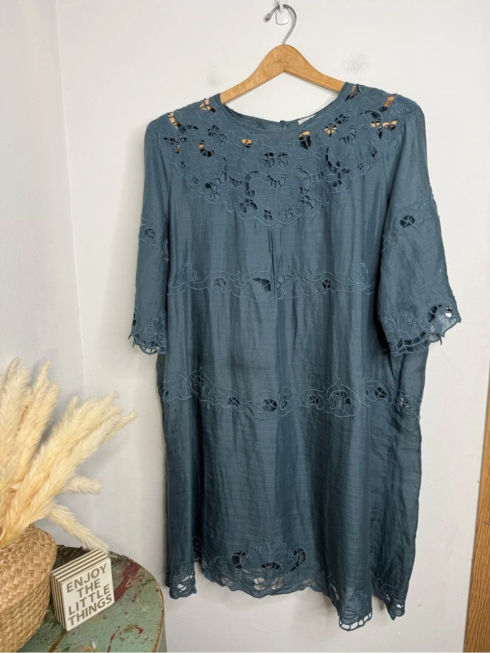 Sundance Blue Gray Embroidered Ramie Shift Dress XXL Boho Cutwork Lace Feminine